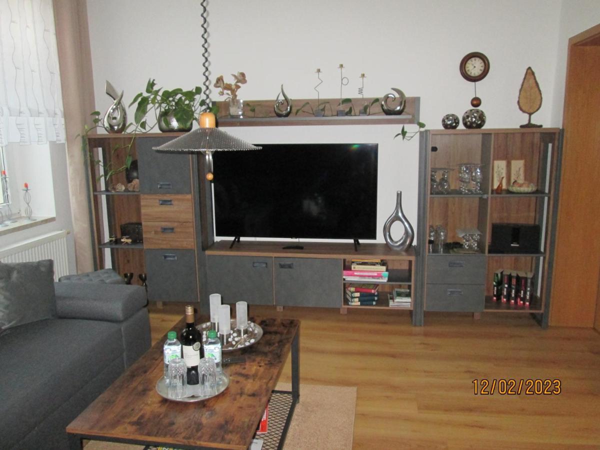 Zentrale-Ruhige Ferienwohnung Reichenbach im Vogtland Buitenkant foto
