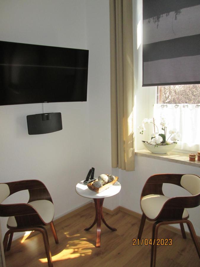 Zentrale-Ruhige Ferienwohnung Reichenbach im Vogtland Buitenkant foto